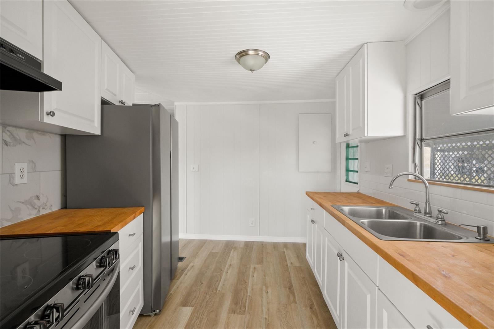 PONDEROSA PARK - Residential