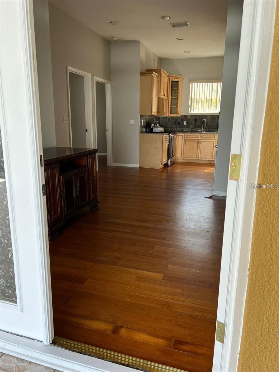 OAKWOOD VILLA - Residential Lease