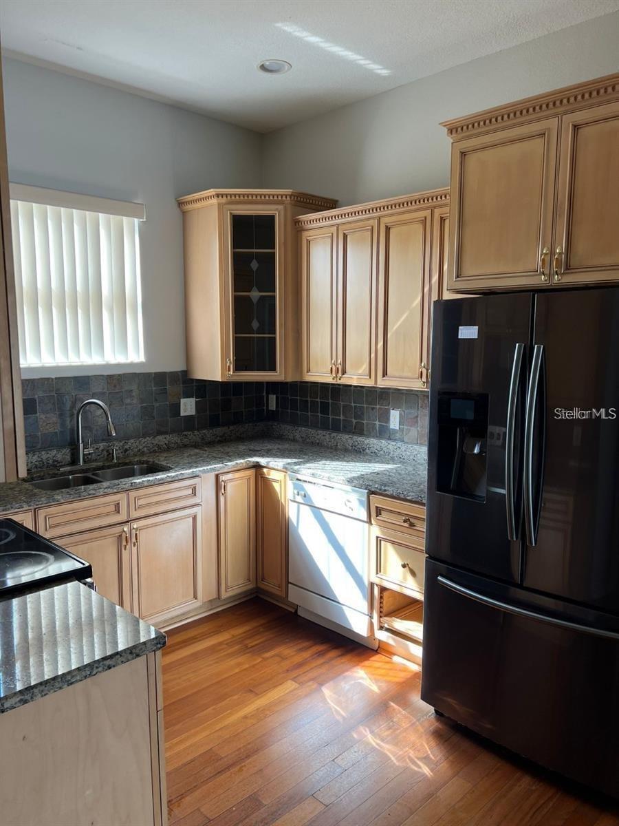 OAKWOOD VILLA - Residential Lease