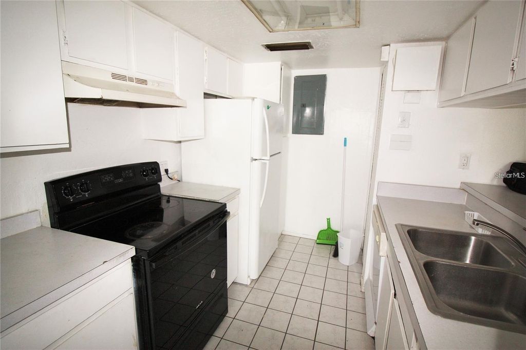 Photo of 2117 Lyme Bay Drive #604, Orlando, FL 32839 (MLS # R4910738)