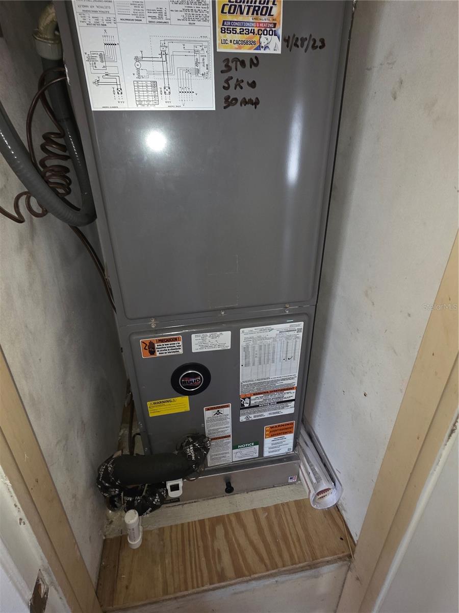 SPRING HILL - Residential