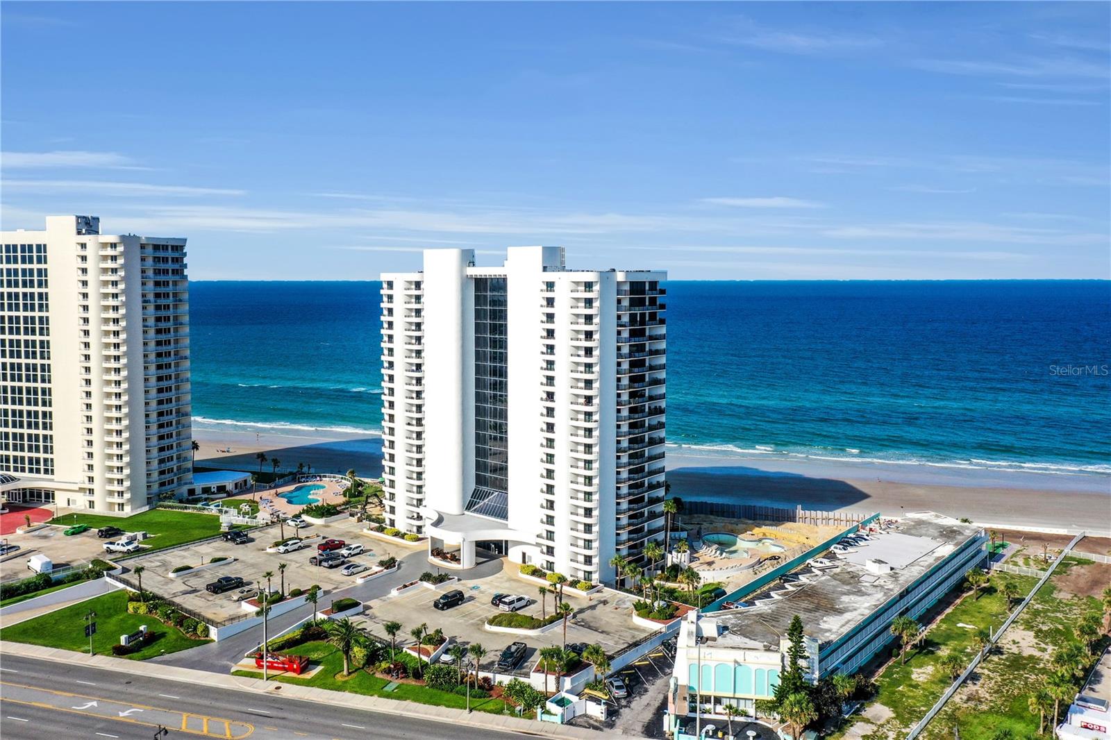 SHERWIN CONDO - Residential