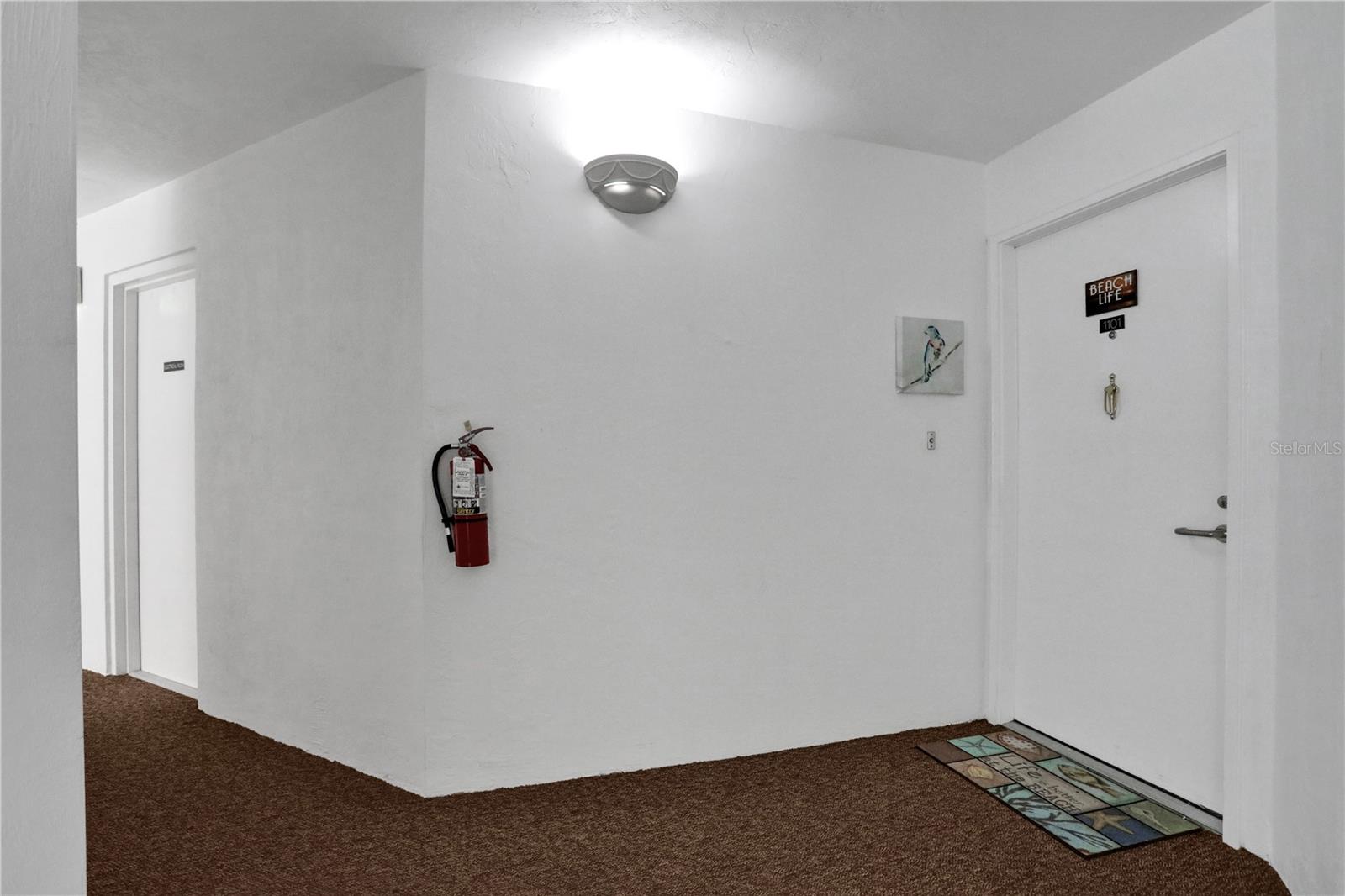 SHERWIN CONDO - Residential