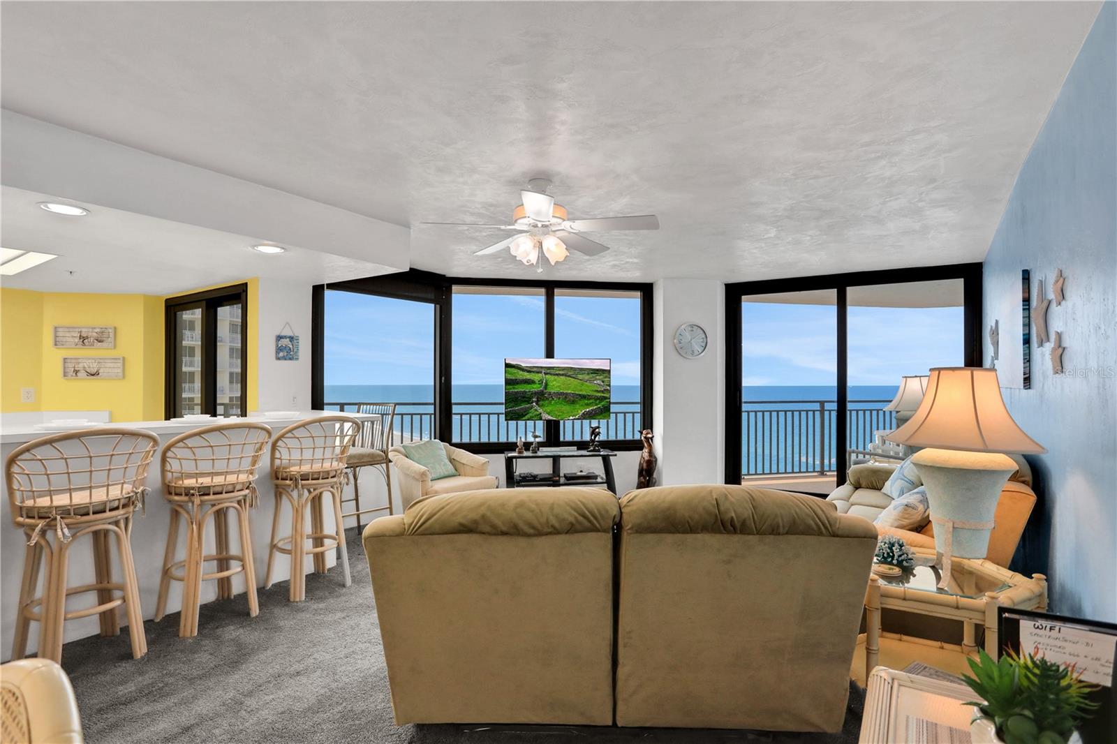 SHERWIN CONDO - Residential