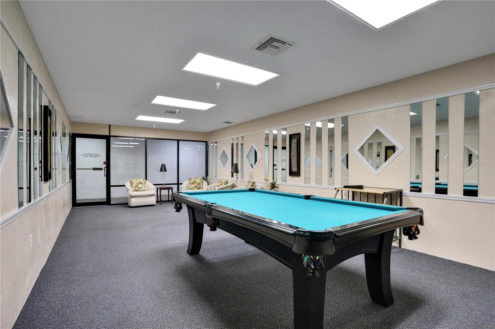 SHERWIN CONDO - Residential