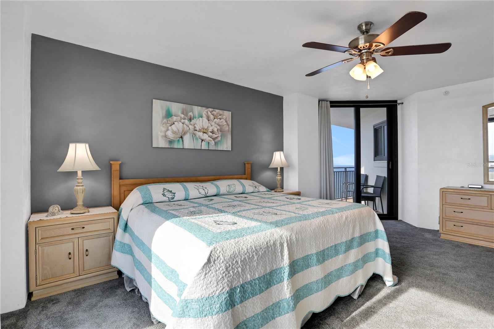 SHERWIN CONDO - Residential