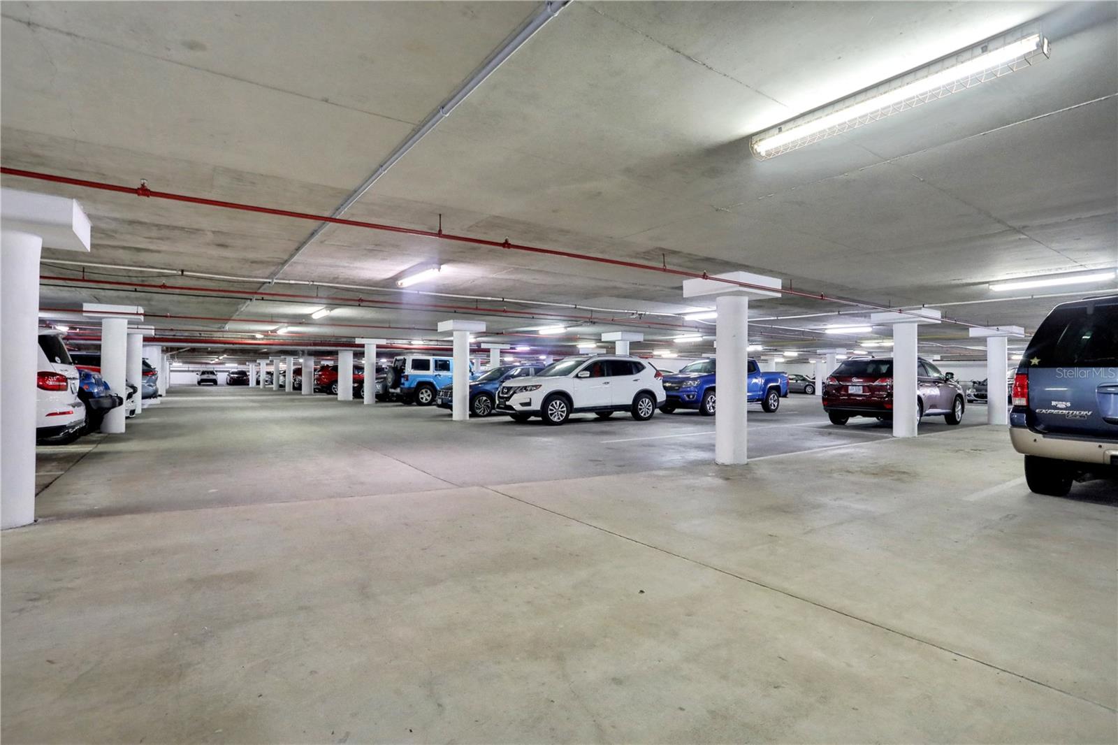 SHERWIN CONDO - Residential