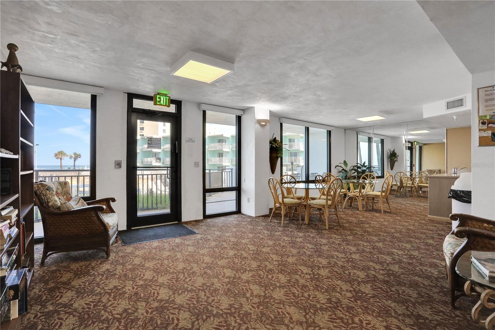 SHERWIN CONDO - Residential