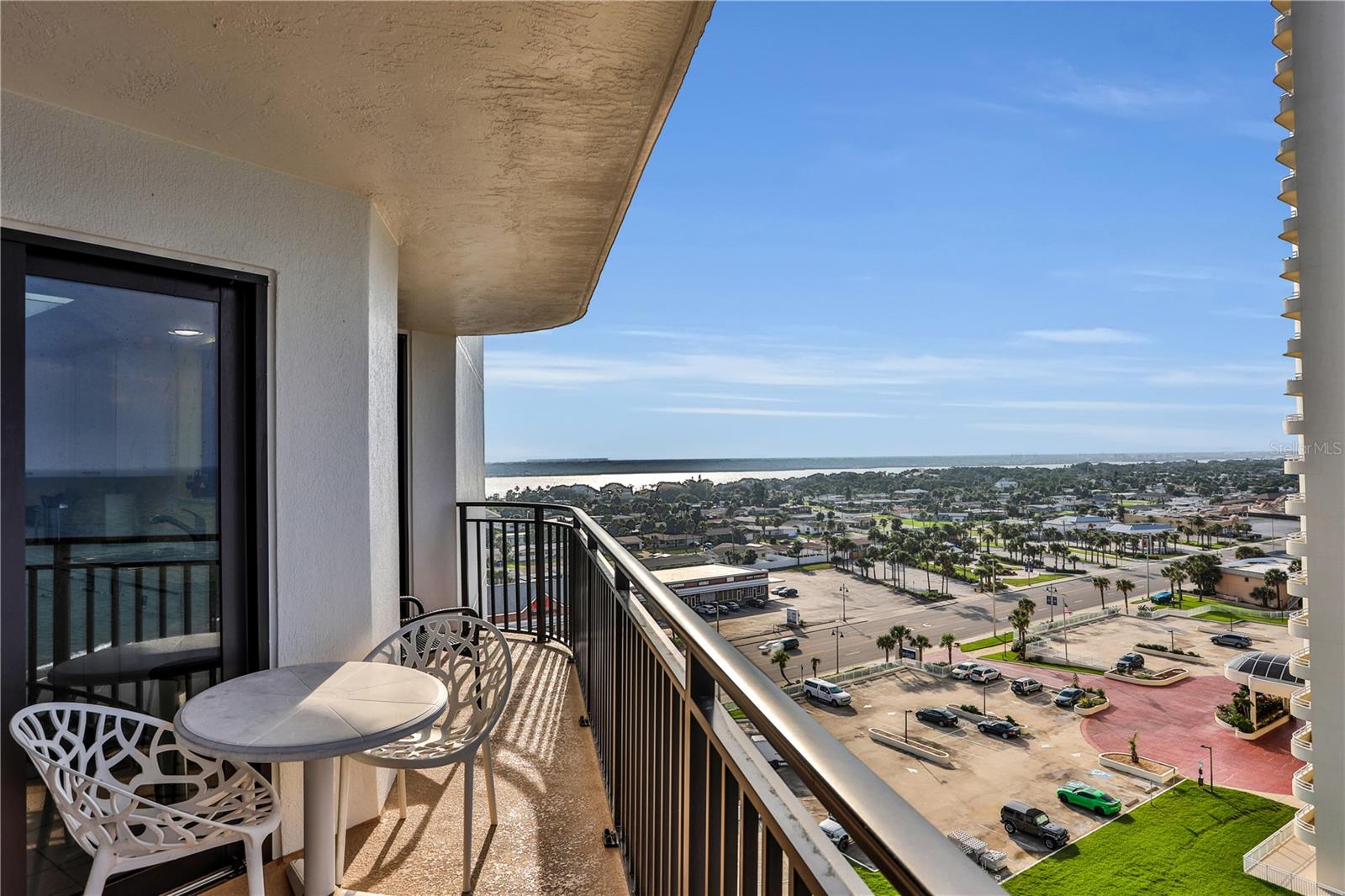 SHERWIN CONDO - Residential