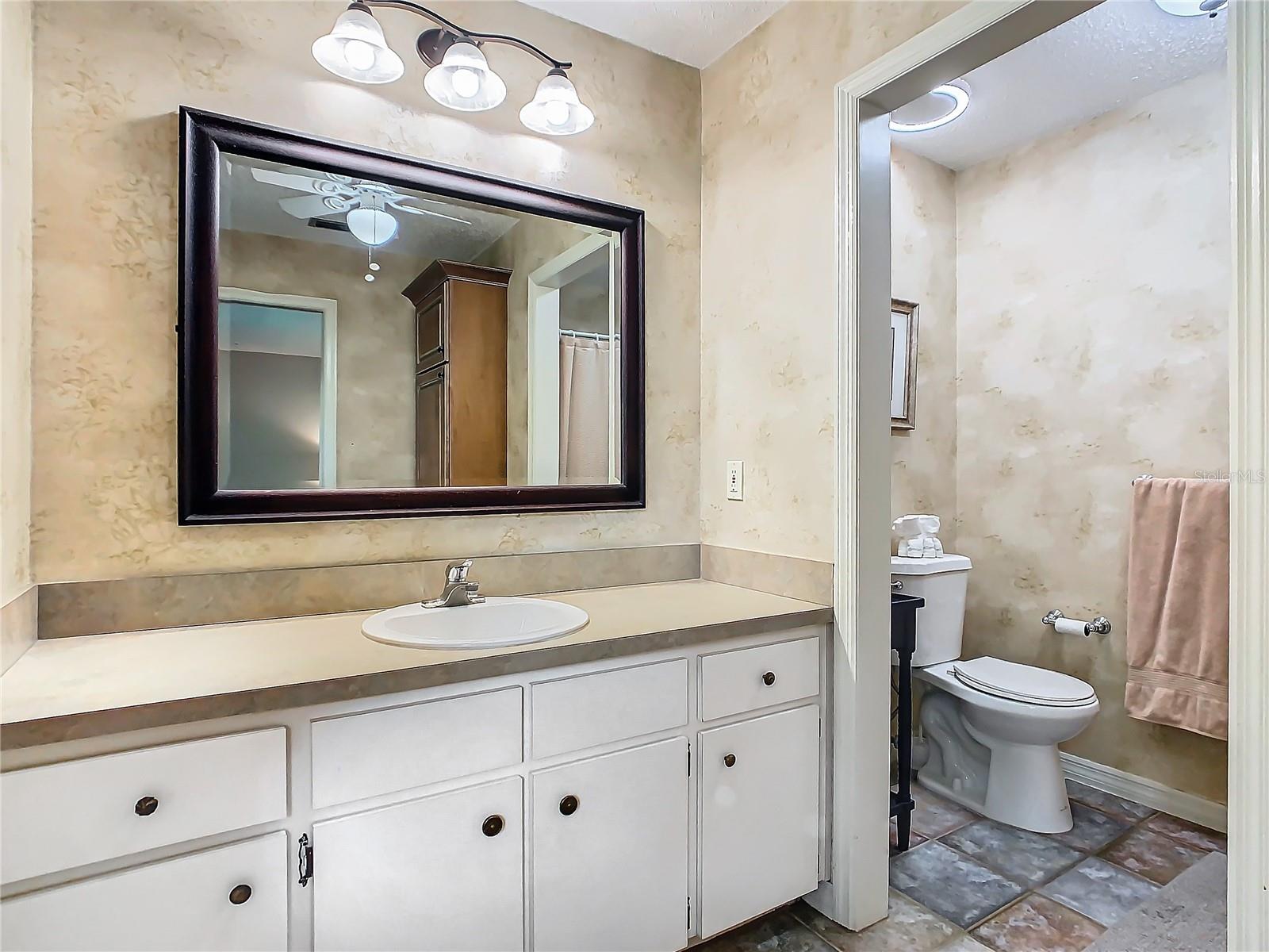 Photo 18 of 24 of 5036 LOCHINVAR house