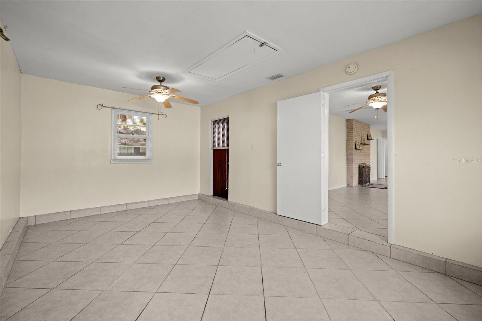 SARASOTA BAY PARK - Residential