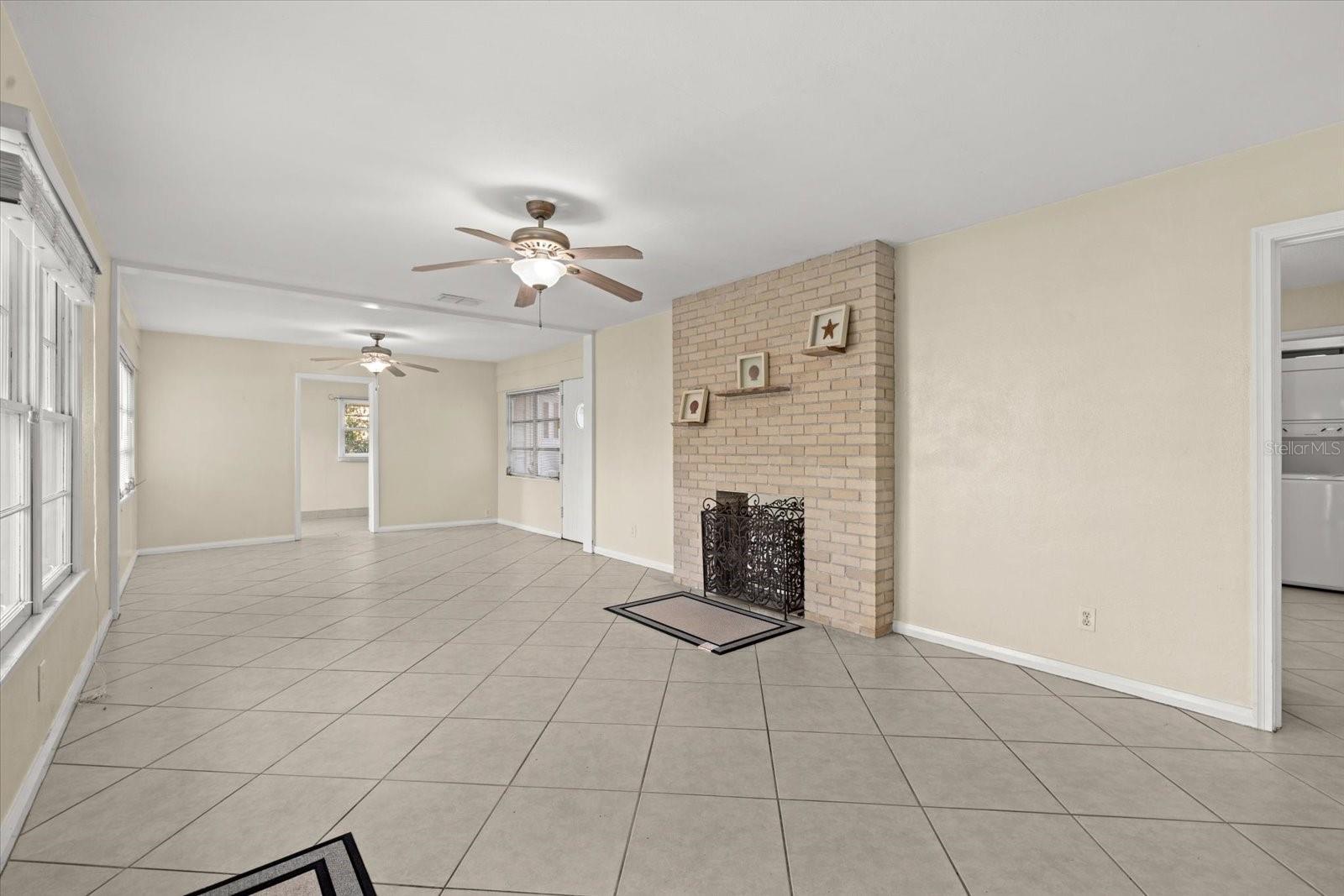 SARASOTA BAY PARK - Residential