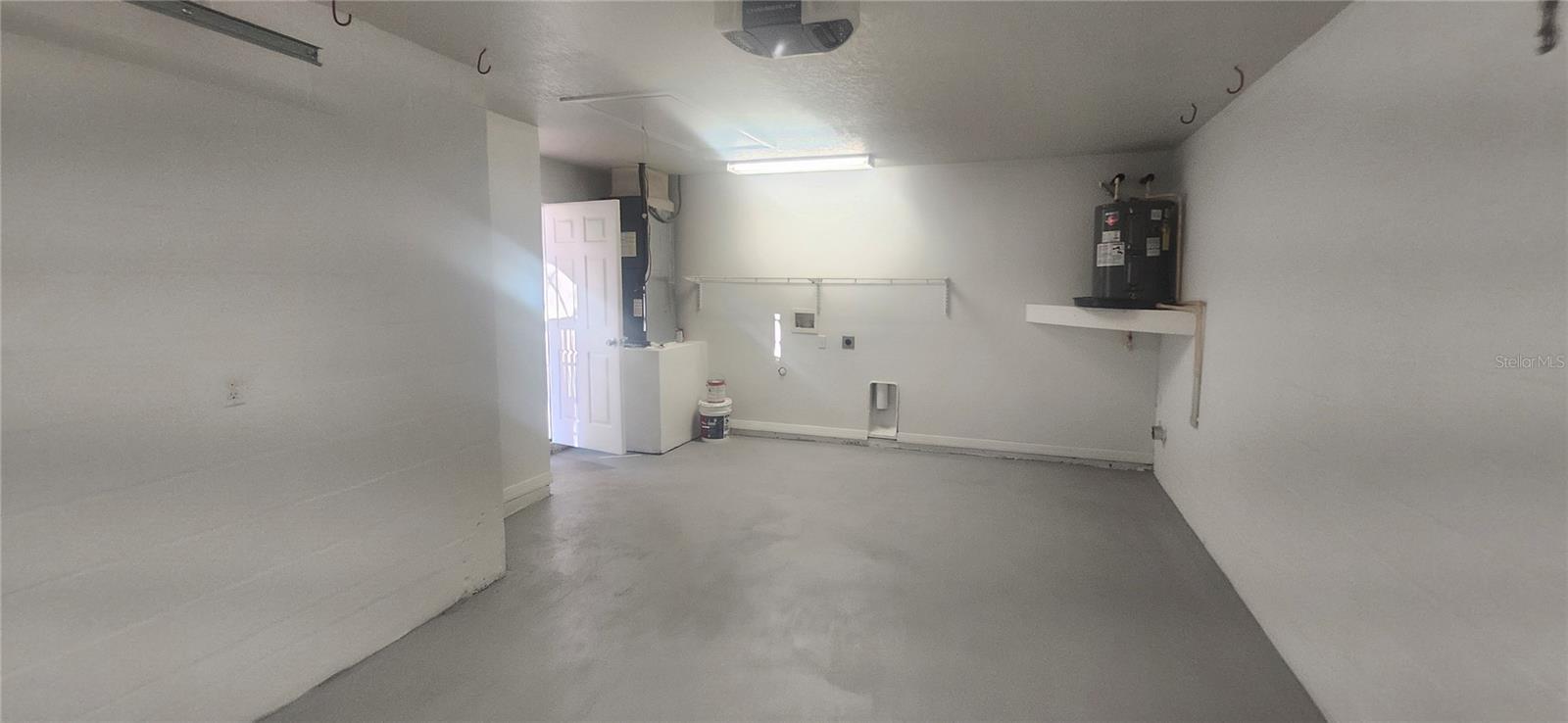 SPRING HILL - Residential Income