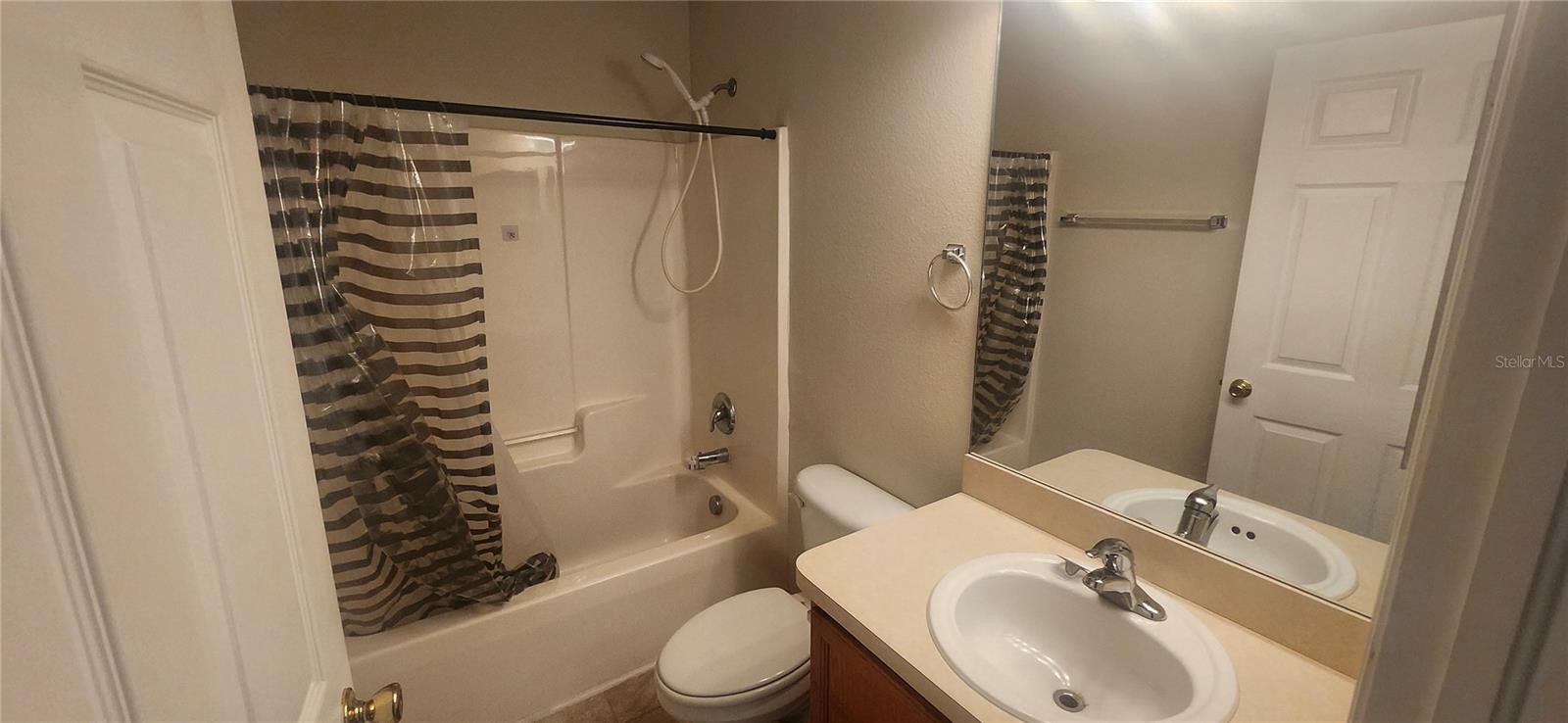 SPRING HILL - Residential Income