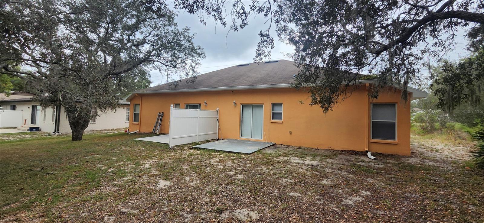 SPRING HILL - Residential Income