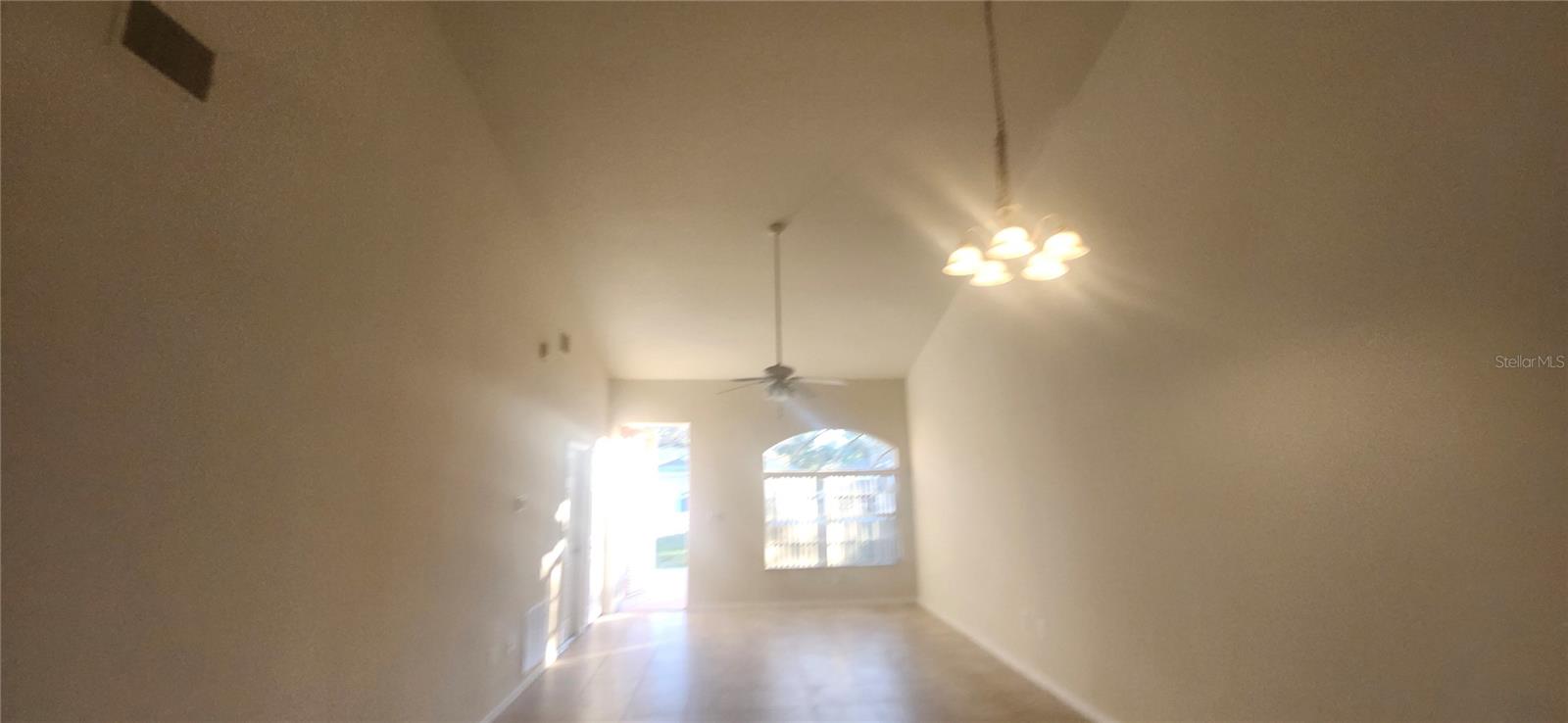 SPRING HILL - Residential Income