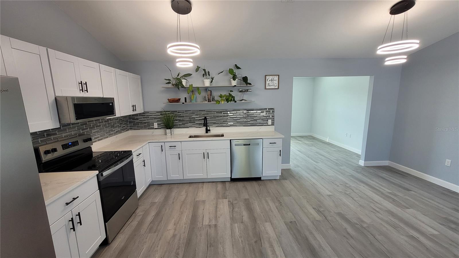 SEVEN SPGS HOMES - Residential