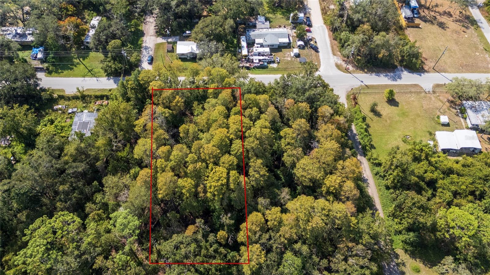 MOON LAKE ESTATES - Land