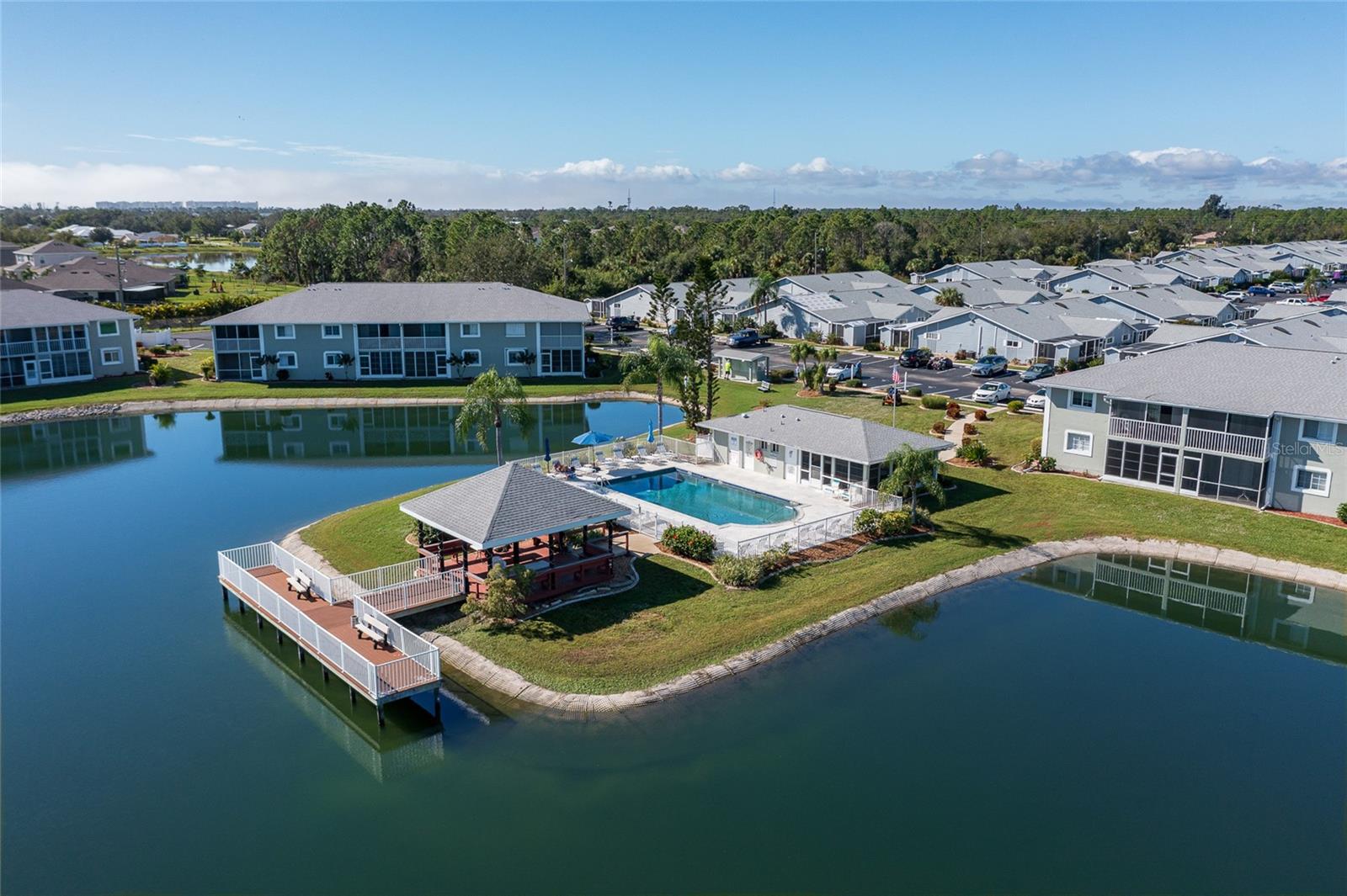 LAKES EDGE PH 04 - Residential
