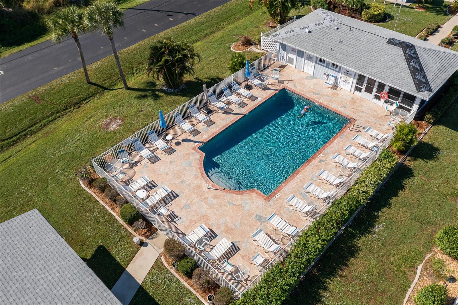 LAKES EDGE PH 04 - Residential
