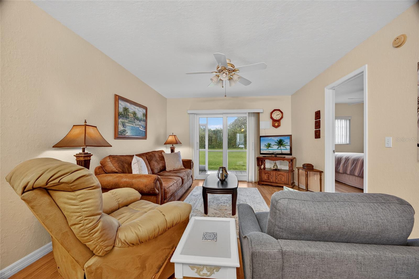 LAKES EDGE PH 04 - Residential