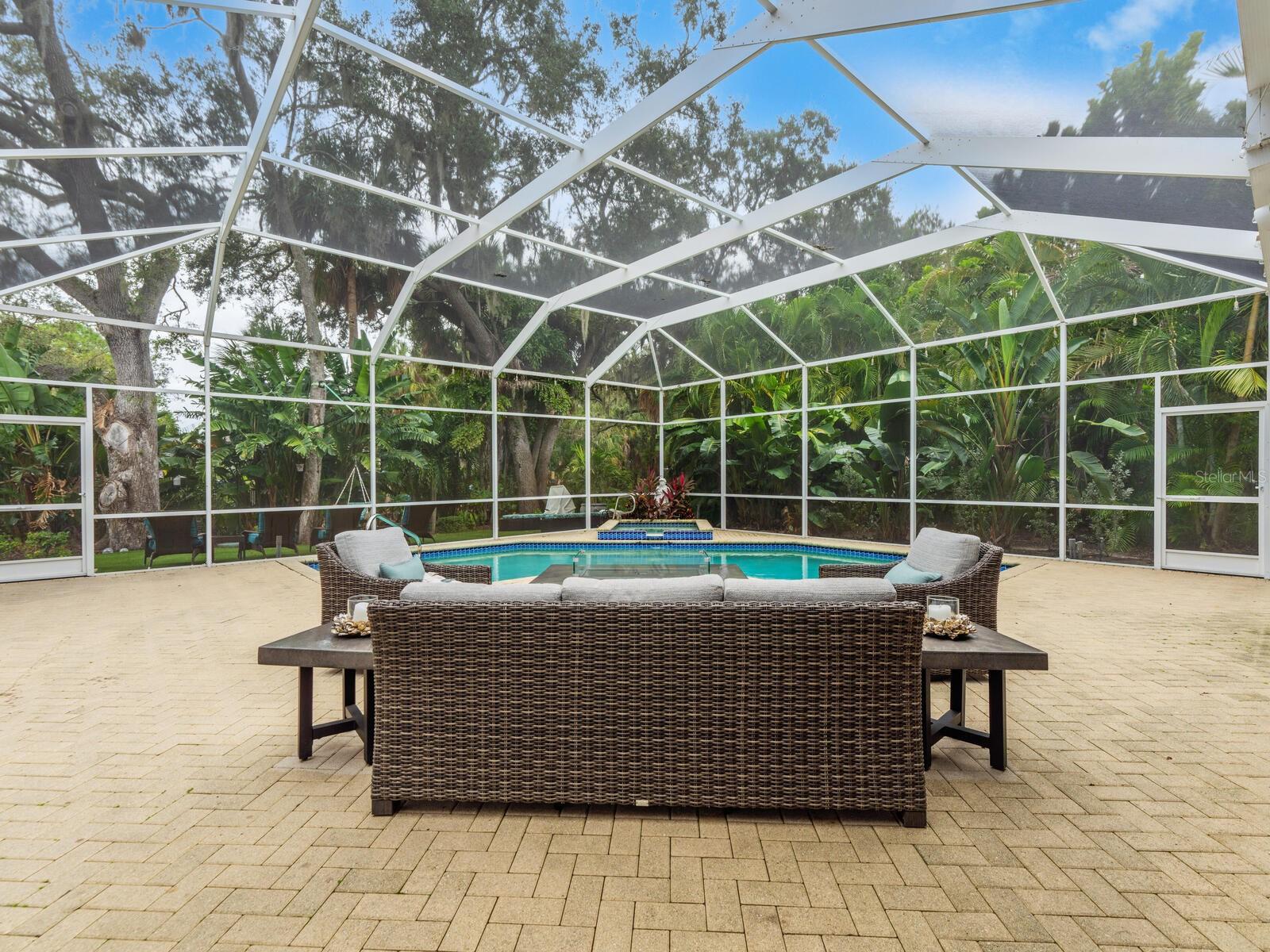 DEER CREEK - Residential