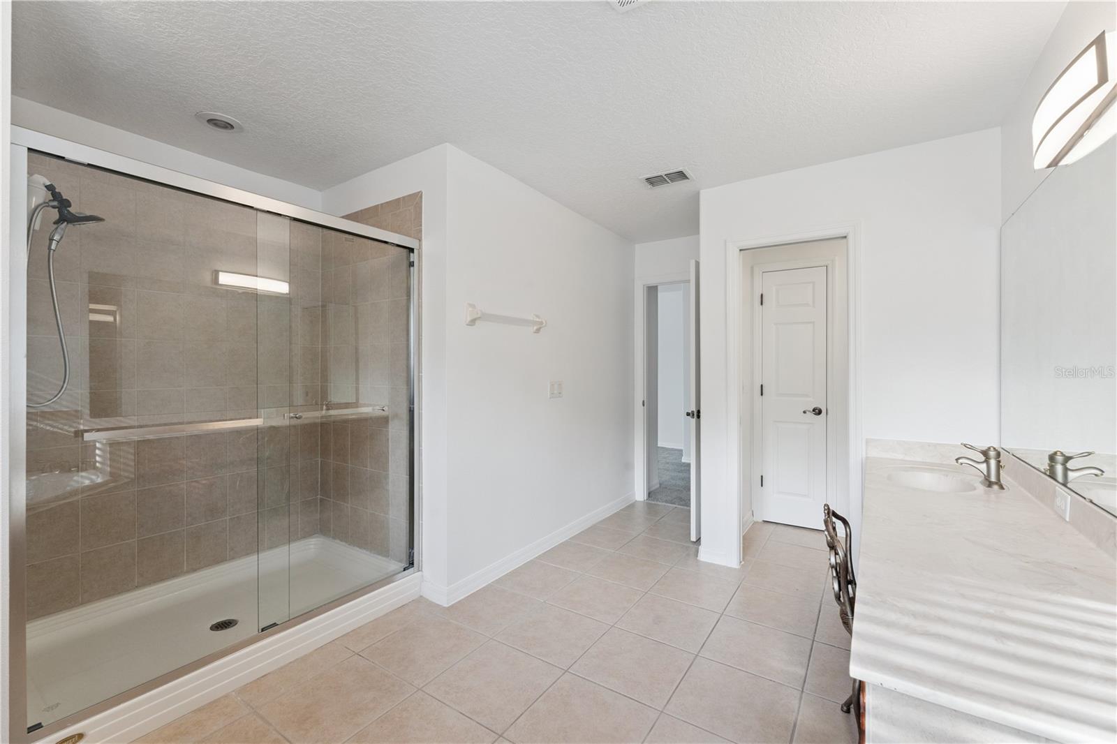 TIVOLI WOODS VILLAGE C 51 84 - Residential