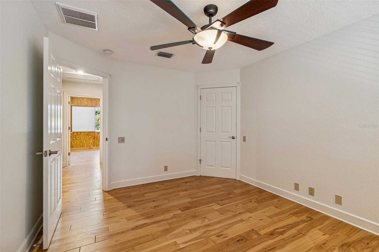 TAMPA & TARPON SPGS LAND CO - Residential