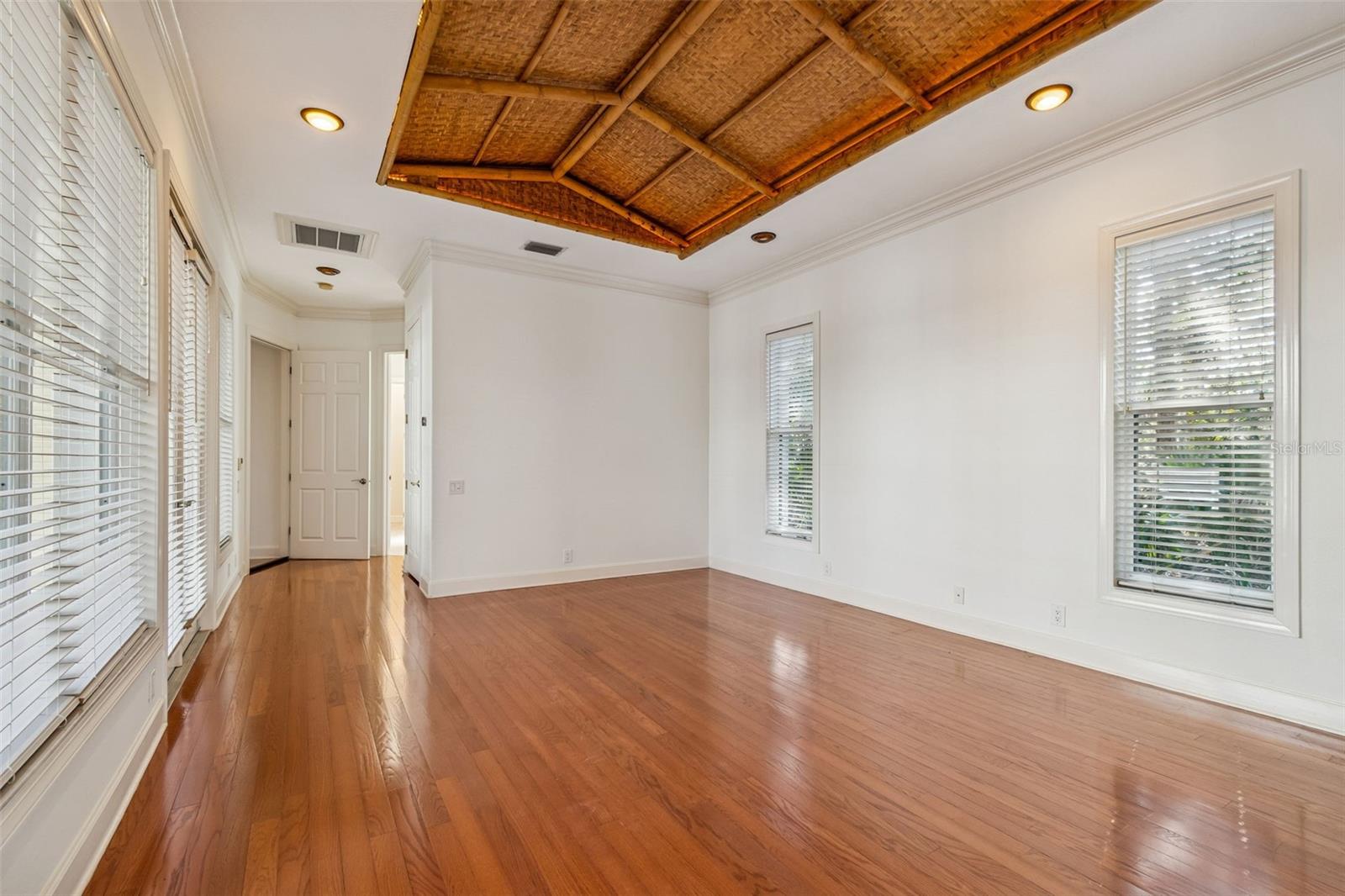 TAMPA & TARPON SPGS LAND CO - Residential