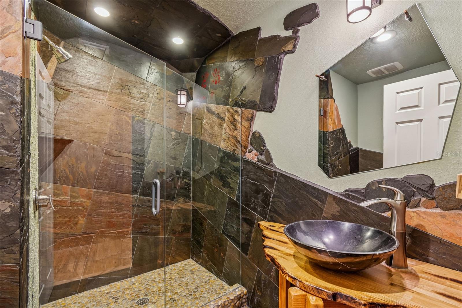 TAMPA & TARPON SPGS LAND CO - Residential