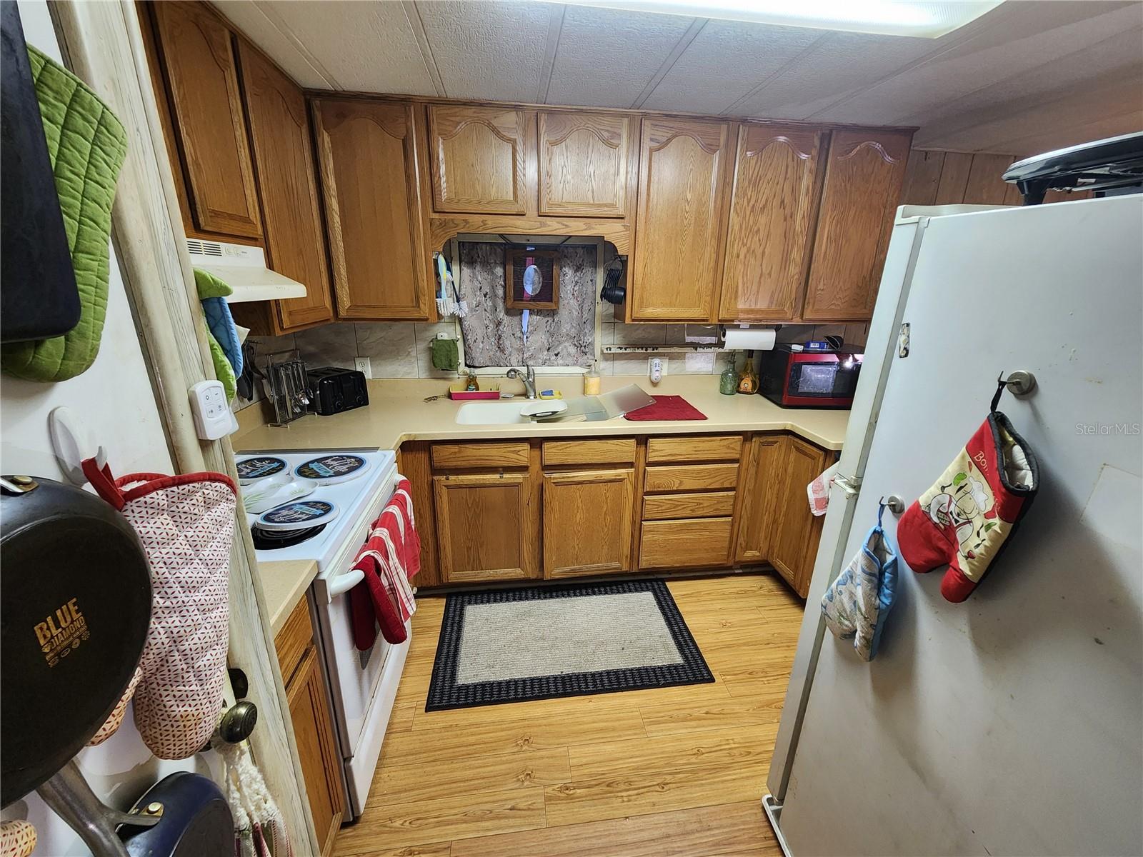 CHATEAU VILLAGE CO-OP - Residential