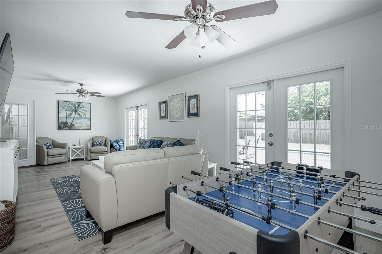 HENSONVILLE - Residential