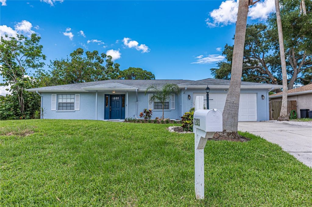 Photo of 7203 14th Avenue NW, Bradenton, FL 34209 (MLS # A4689280)