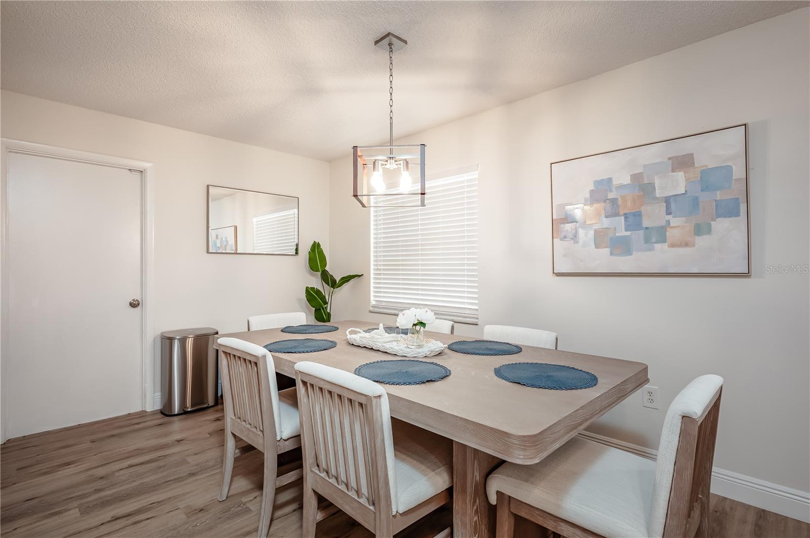 HENSONVILLE - Residential