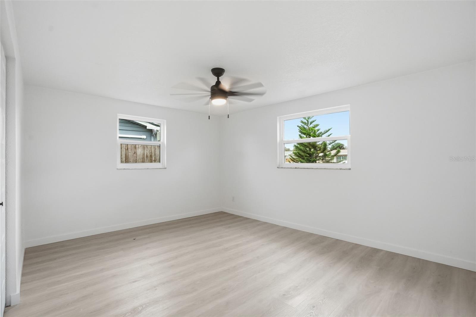 BEACON SQUARE - Residential