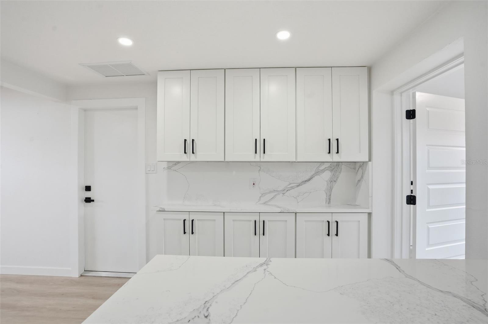 BEACON SQUARE - Residential