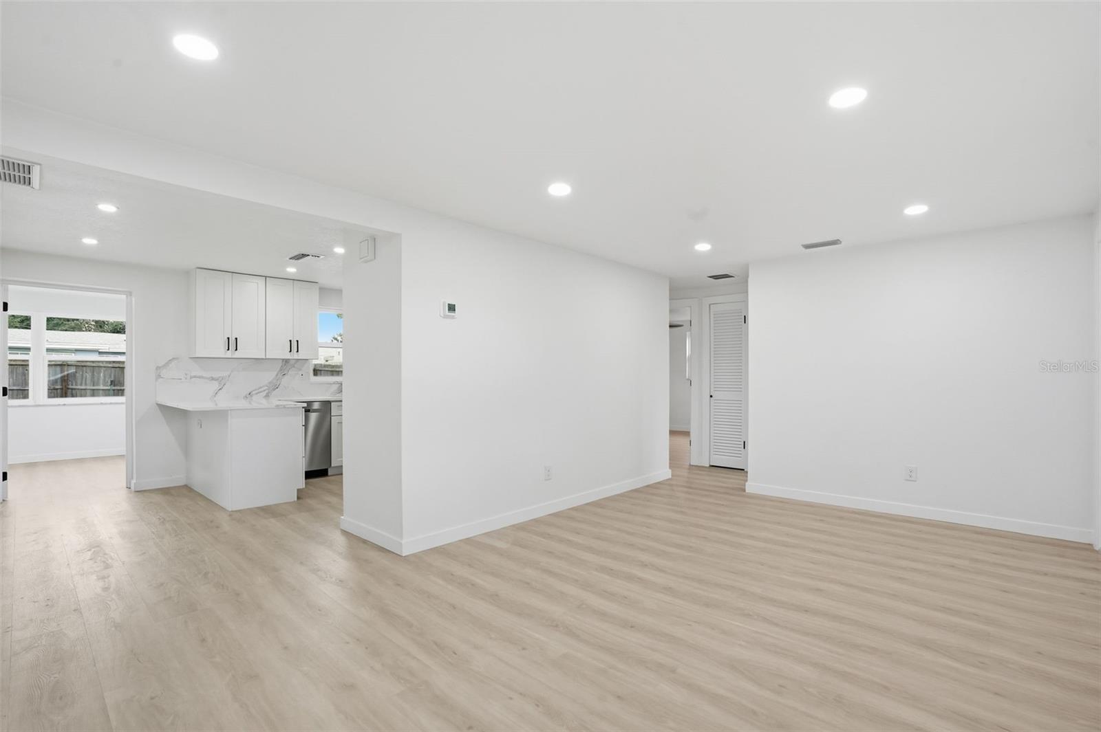 BEACON SQUARE - Residential