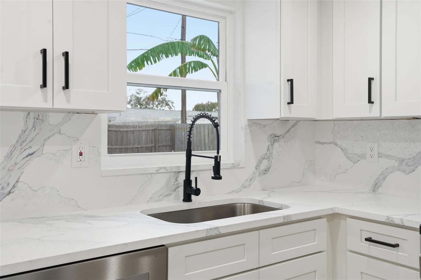 BEACON SQUARE - Residential