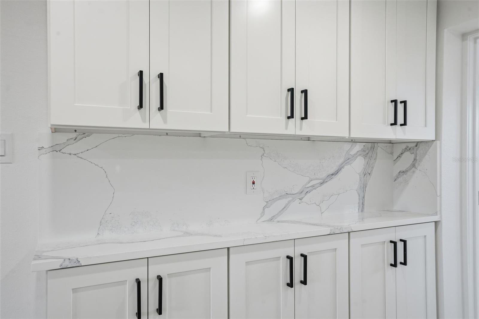 BEACON SQUARE - Residential