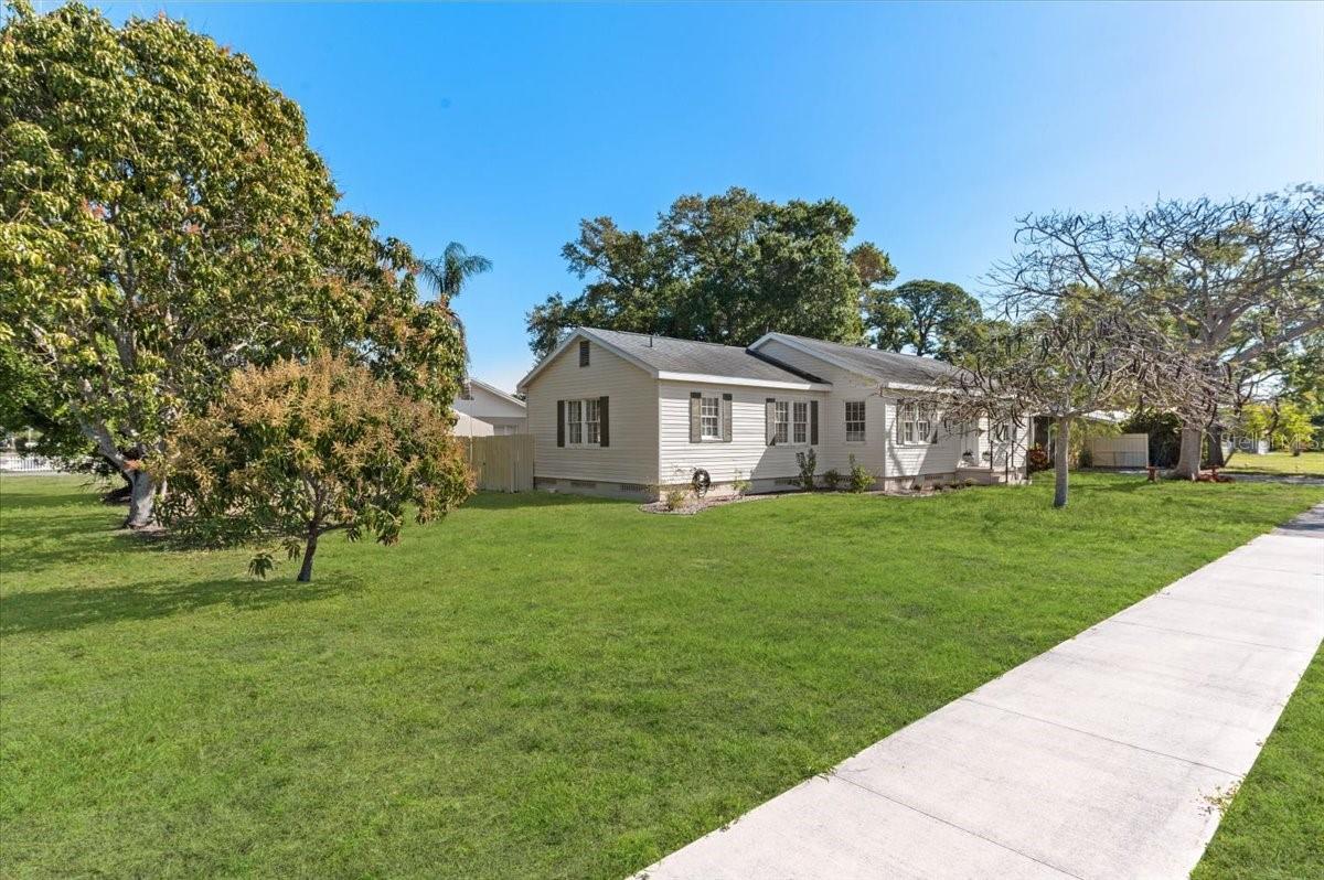 SARASOTA AVE PARK - Residential