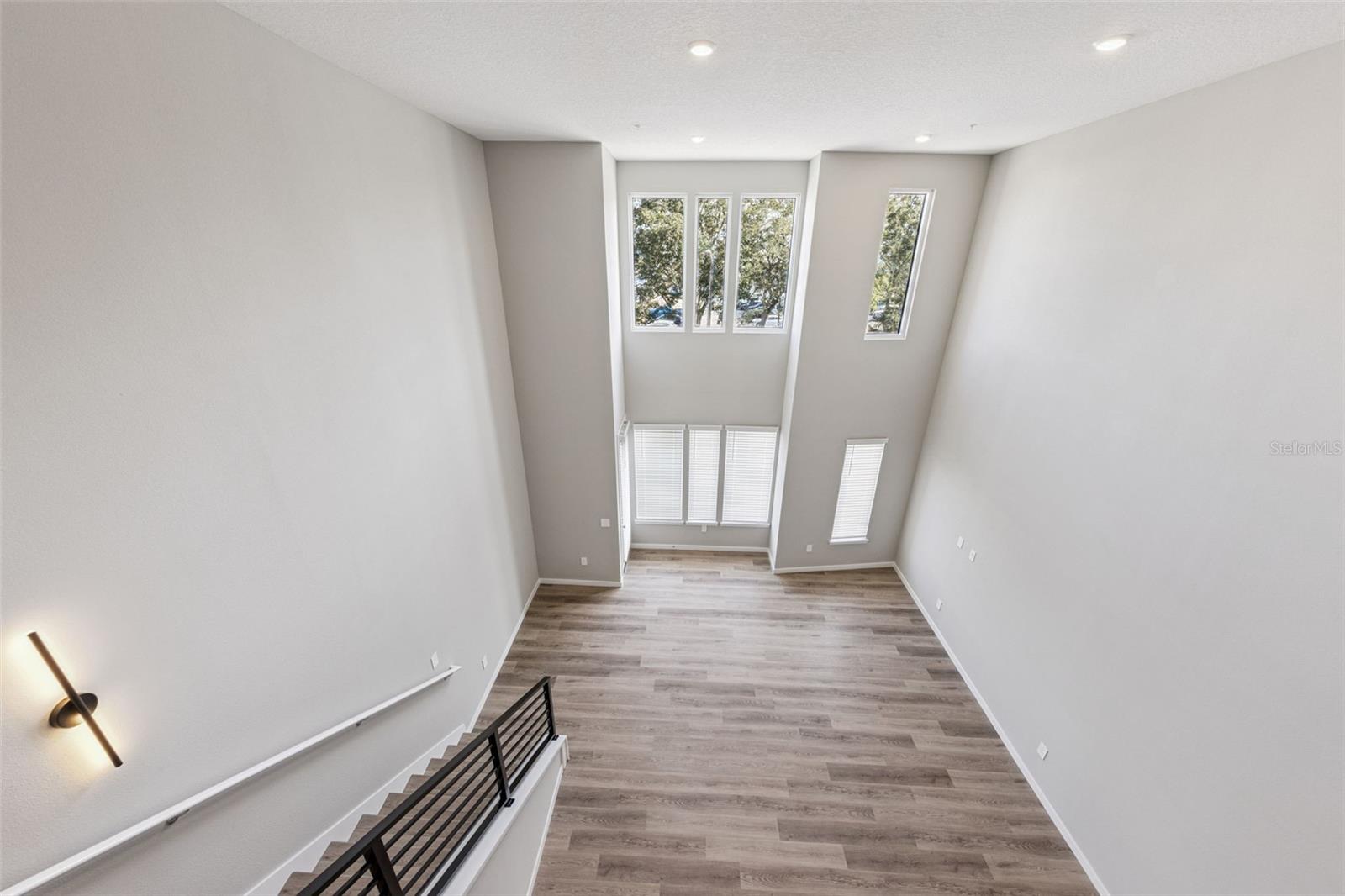 CONCORD COMMONS - Residential Lease