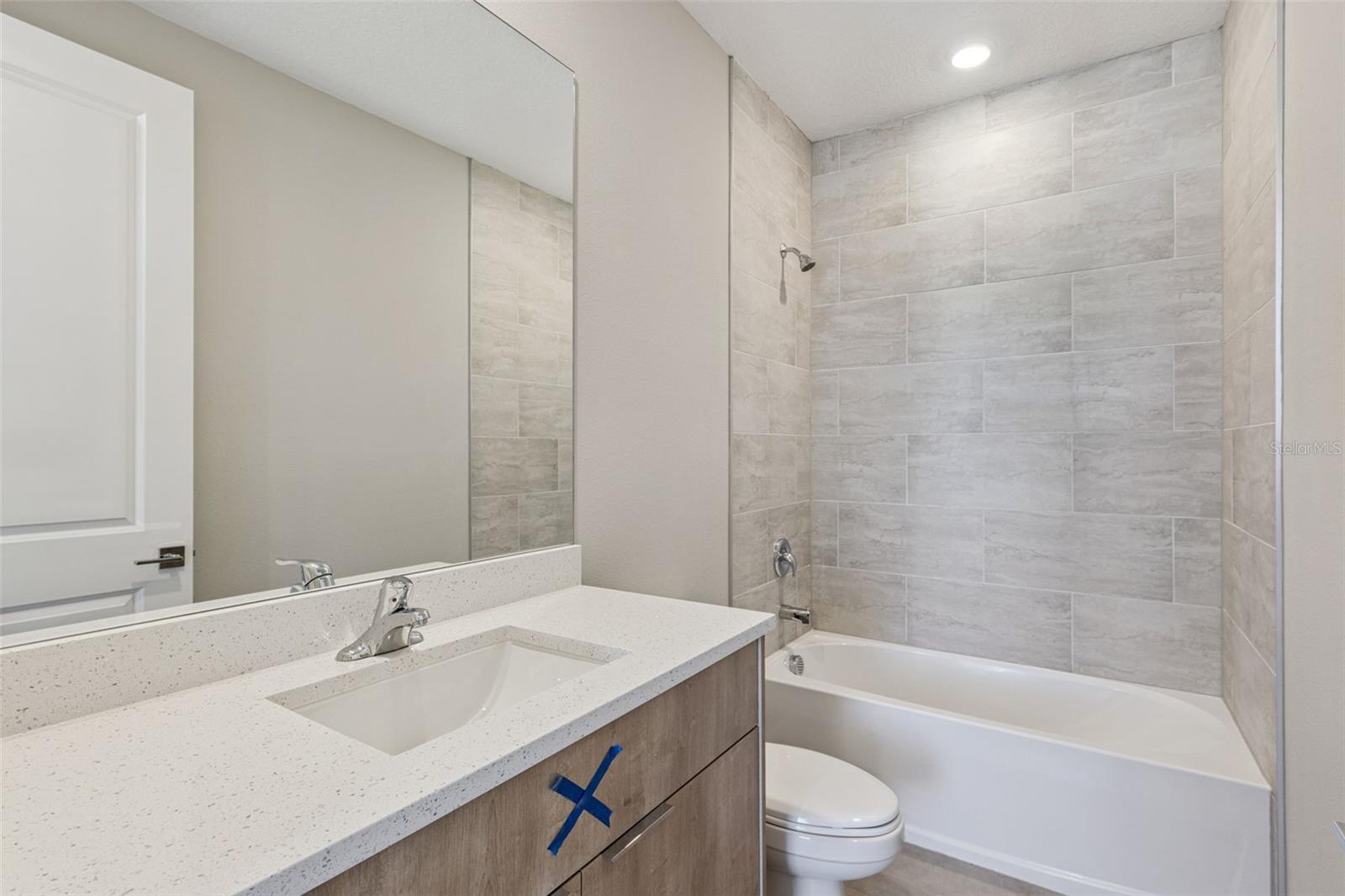 CONCORD COMMONS - Residential Lease