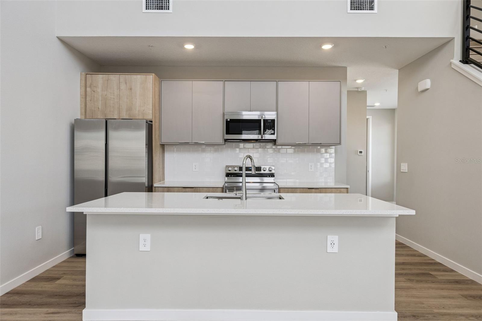 CONCORD COMMONS - Residential Lease