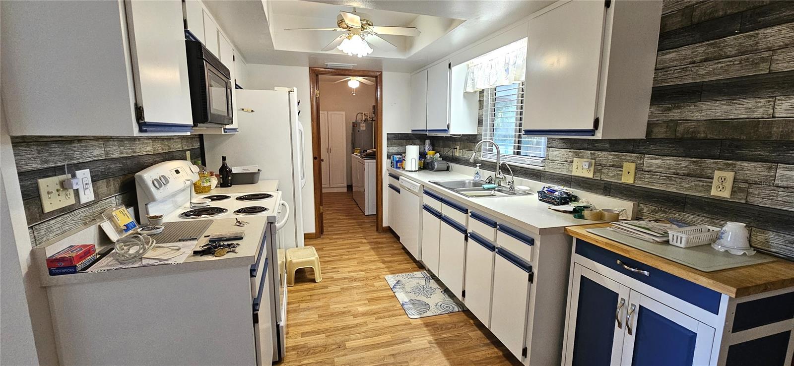 PALM CAY 02 - Residential