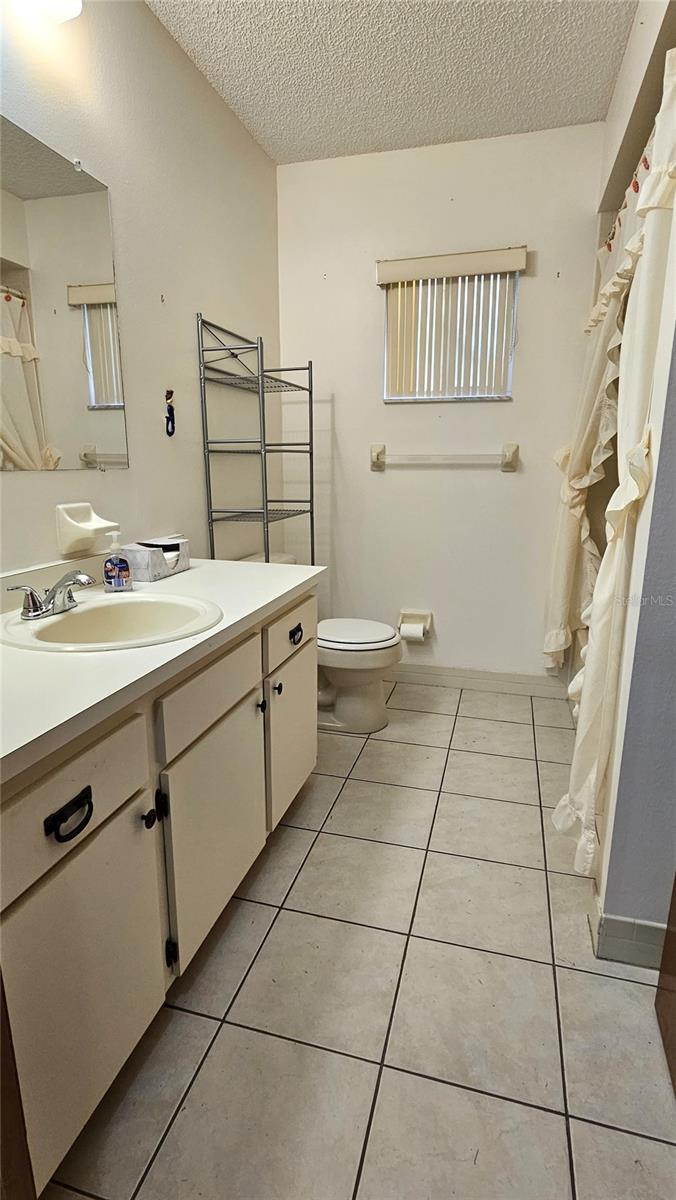 PALM CAY 02 - Residential