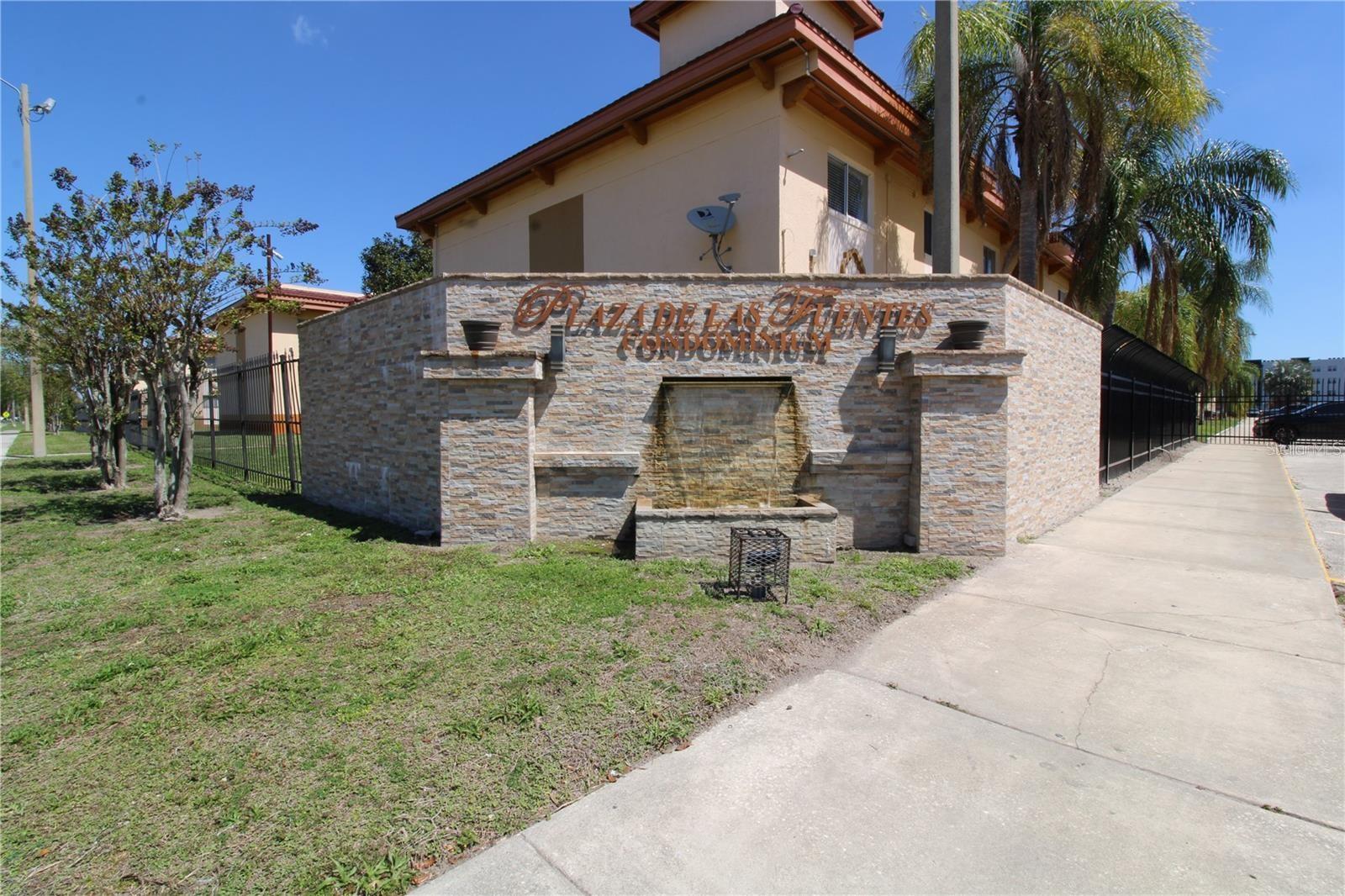 Photo 1 of 29 — 746 MCDOUGALL COURT 746, ORLANDO, FL 32809