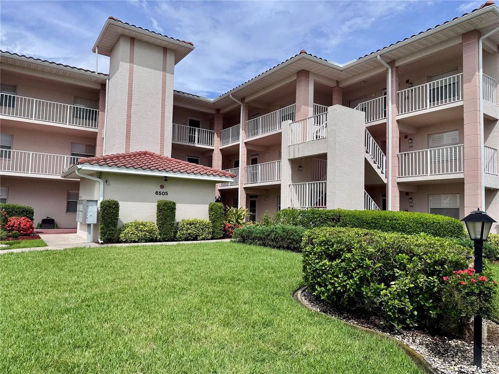 Photo of 6505 Stone River Road #309, Bradenton, FL 34203 (MLS # A4657662)