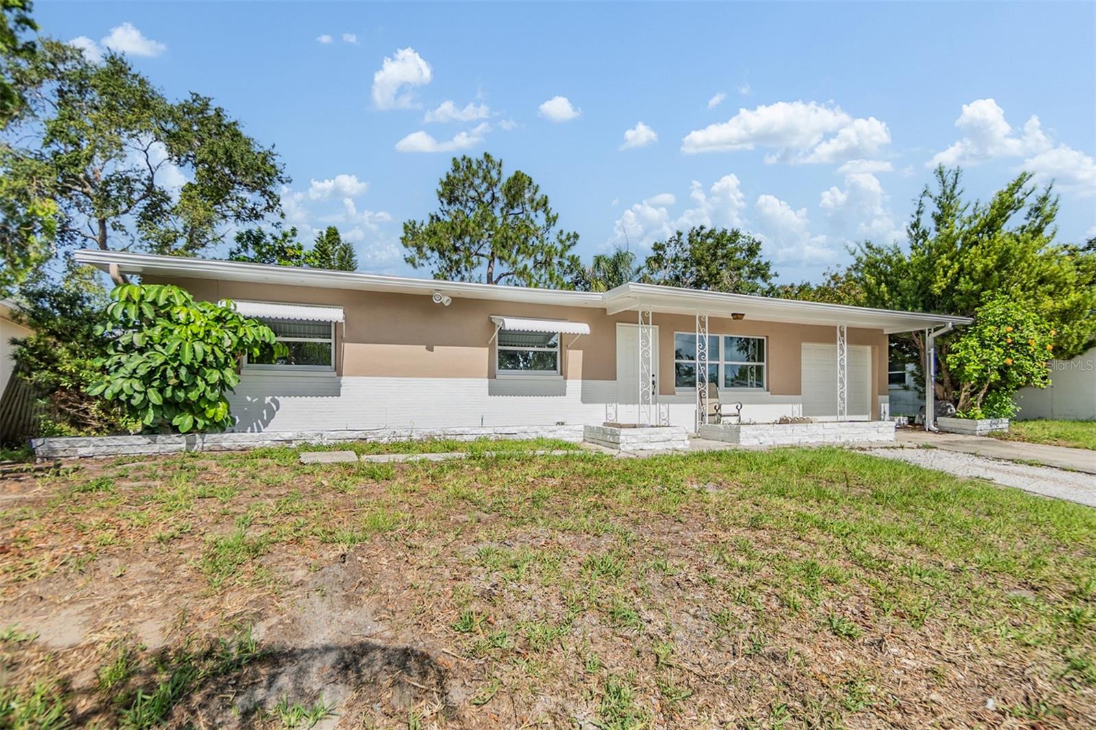 Great rental property! Upgrades throughout the home! Stainless Steel Appliances and Newer Flooring in the home!