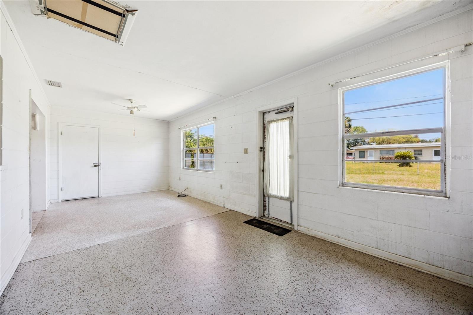 AGNES HEIGHTS FIRST ADD - Residential