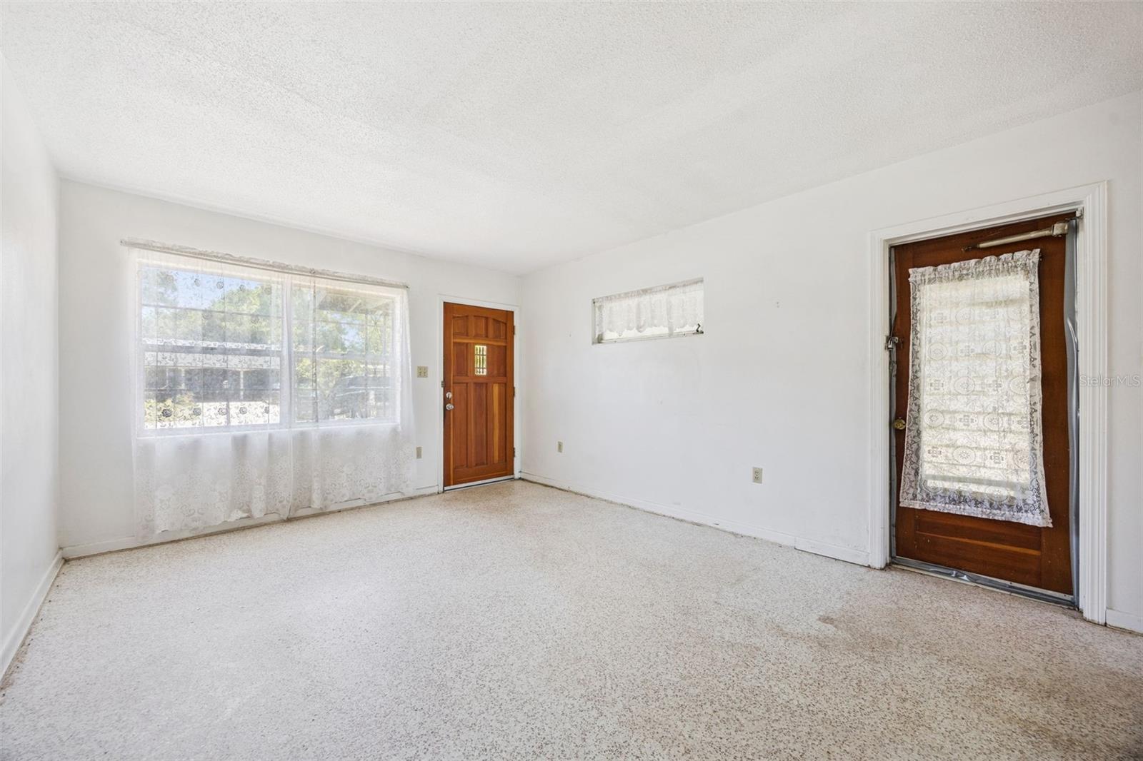 AGNES HEIGHTS FIRST ADD - Residential